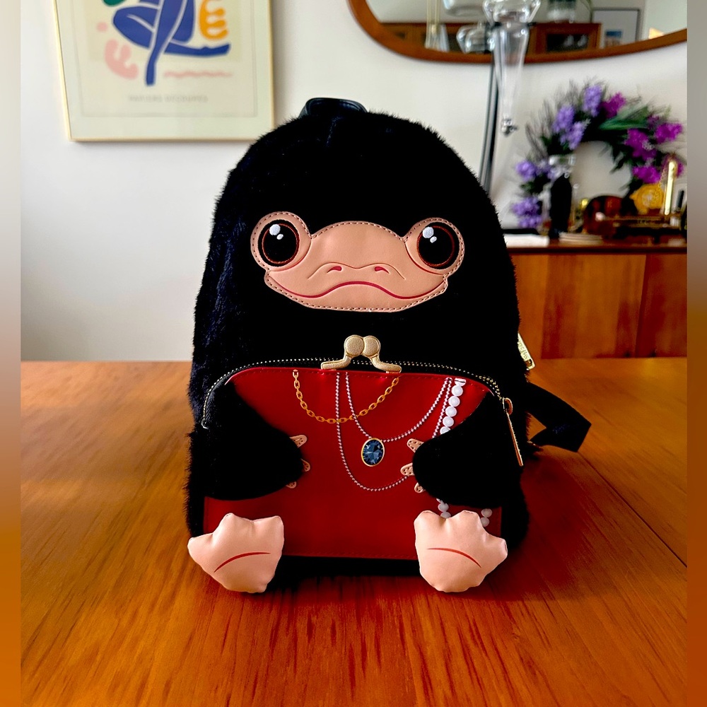 Loungefly Fantastic Beasts Niffler Backpack - Universal
